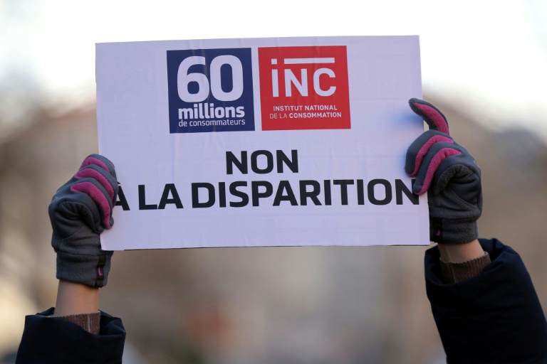 Manifestation contre la disparition du magazine 