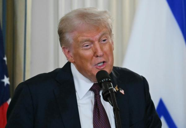 Le président américain Donald Trump lors d'une conférence de presse avec le Premier ministre israélien Benjamin Netanyahu à la Maison Blanche, à Washington, le 29 septembre 2025