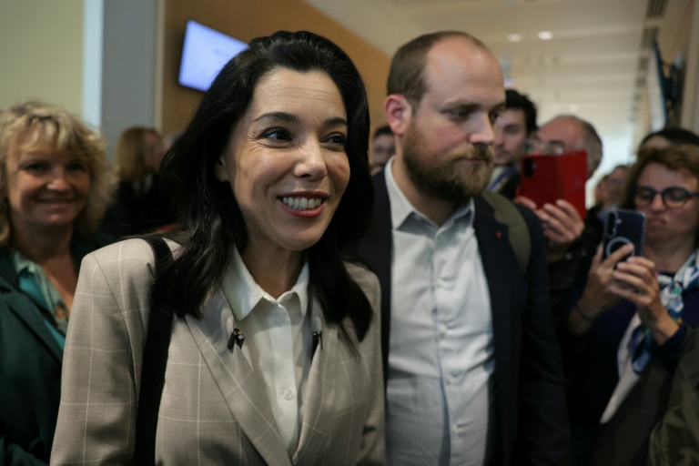 La députée LFI Sophia Chikirou (c) à son arrivée au tribunal de Paris pour son procès pour fraude, le 12 mai 2026