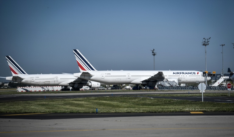 Des avions d'Air France sur le tarmac du Terminal 3 de l'aéroport d'Orly, le 24 juin 2020