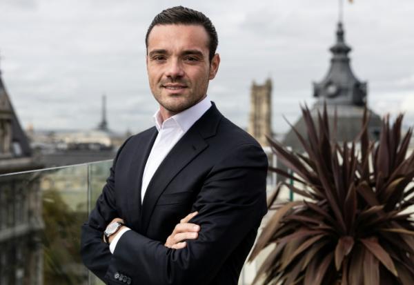 Frédéric Merlin président de la Société des Grands Magasins (SGM) et propriétaire du BHV, lors d'une session photo à Paris, le 22 octobre 2025
