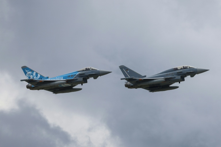 Démonstrations d'Eurofighter au marge d'