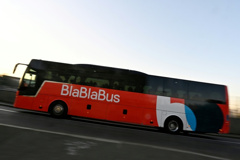 BlaBlaCar a annoncé vouloir arrêter son service de transports en autocar BlaBlaCar Bus, qui accumule les pertes