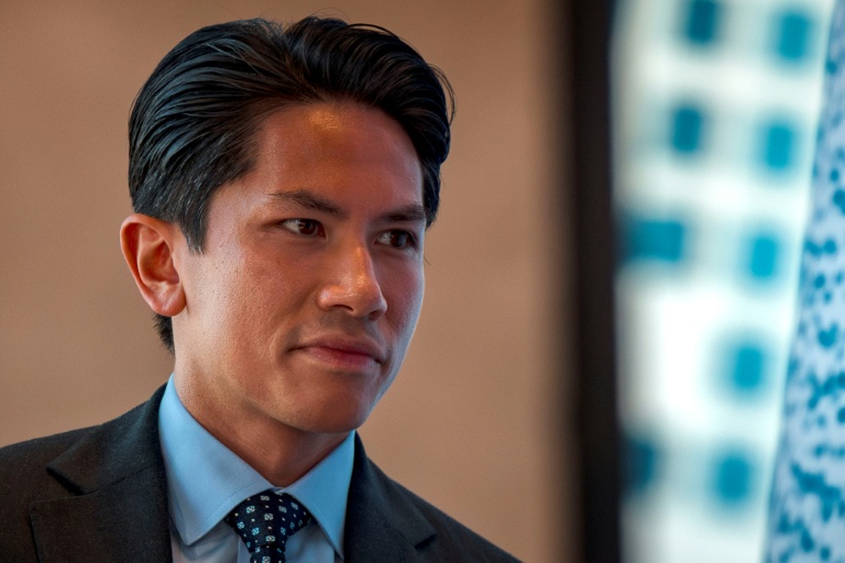 Le prince Abdul Mateen, 34 ans, très populaire sur Instagram, nommé ministre des Affaires étrangères par son père, le sultan de Brunei, photographié lors d'une cérémonie aux Philippines le 8 mai 2026