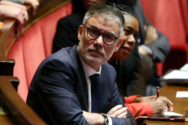 Le patron du Parti socialiste, Olivier Faure, le 2 décembre 2025 à l'Assemblée nationale à Paris