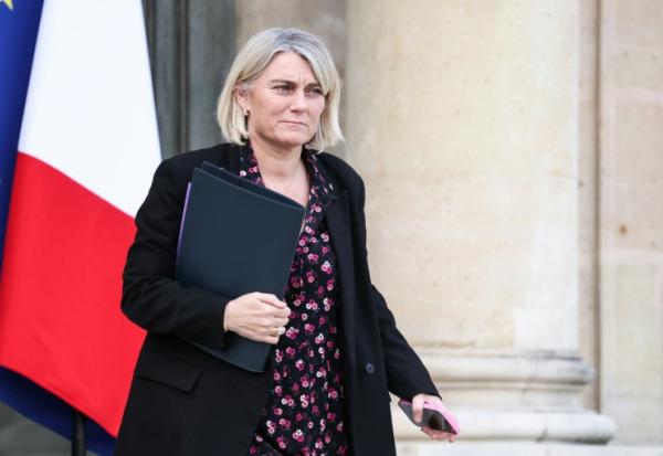 La ministre de la Santé Stéphanie Rist à l'Élysée le 26 novembre 2025