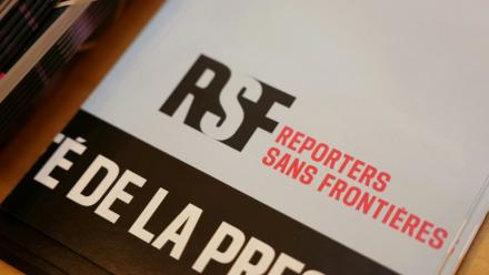 L'ONG Reporters sans frontières (RSF) a appelé mercredi à la "libération immédiate" du journaliste burkinabè Atiana Serge Oulon, dont elle révèle la séquestration à Ouagadougou