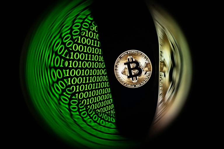 Caisse noire pour l'État, refuge pour les civils: la double vie des 