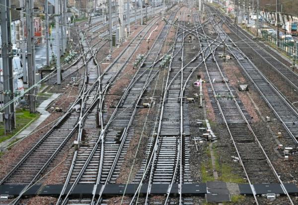La canicule a obligé la SNCF à supprimer près de 10% de ses trains