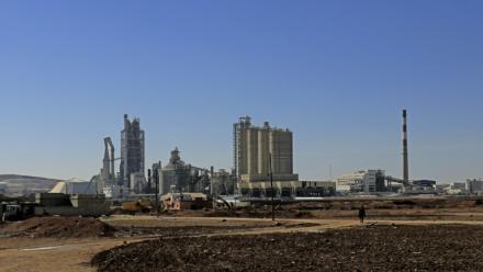 Vue de la cimenterie de Lafarge à Jalabiya, en Syrie, le 19 février 2018