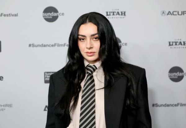 Charli XCX à la première du film "The Moment" au festival du film de Sundance 2026 le 23 janvier 2026 à Park City, Utah