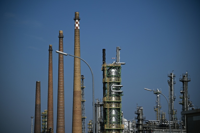 La production mondiale de pétrole, de charbon et de gaz a augmenté 