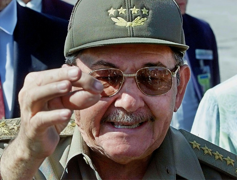Raúl Castro le 15 avril 2001 à Varadero, à Cuba