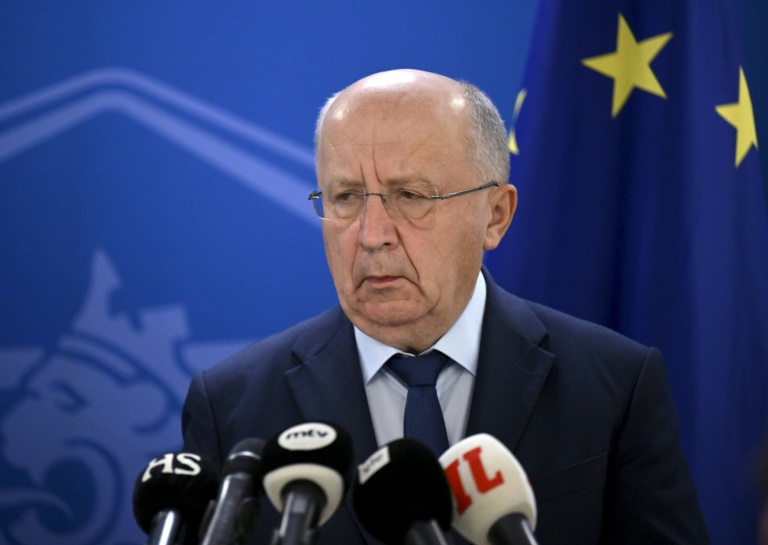 Le commissaire européen à la Défense, Andrius Kubilius, lors d'une conférence de presse à Helsinki sur un mur anti-drone, le 26 septembre 2025 en Finlande