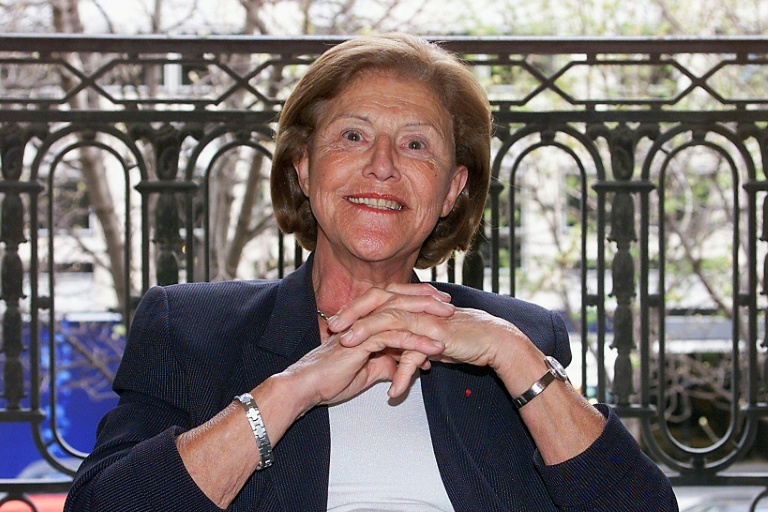 Monique Pelletier, qui fut ministre déléguée à la Condition féminine sous la présidence de Valéry Giscard d'Estaing, dans son bureau au lendemain de son entrée  au Conseil Constitutionnel, le 23 mars 2020 à Paris