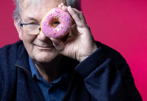Le photographe britannique Martin Parr, le 31 octobre 2025 à Paris