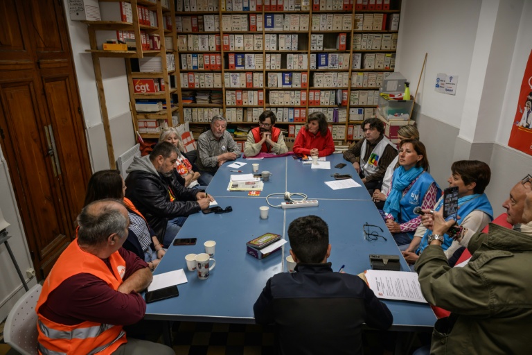 Conférence de presse durant un rassemblement organisé par la CGT à la Bourse du Travail de Carcassonne le 13 mai 2026.