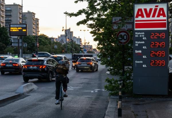 Les prix des carburants sont largement installés au-dessus des 2 euros