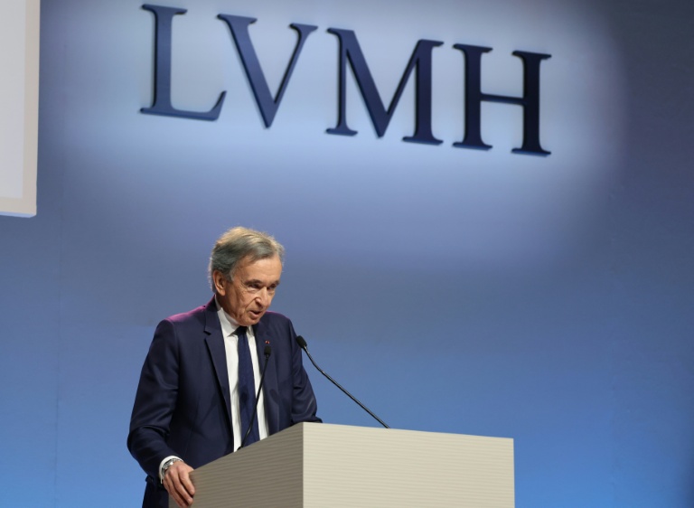 Le PDG de LVMH, Bernard Arnault, lors de la présentation des résultats financiers 2025 du groupe français du luxe, le 27 janvier 2026 à Paris