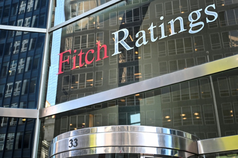 L'agence Fitch réévalue la note attribuée à la dette française, dans un contexte économique tendu 