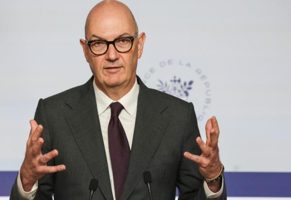 Le ministre de l'Economie et des Finances, Roland Lescure, lors d'une conférence de presse, le 1er octobre 2026 à Paris