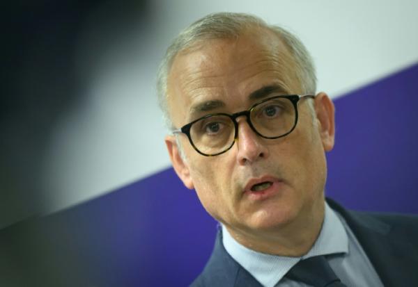 Le procureur de Rennes Frédéric Teillet lors d'une conférence de presse deux jours après la découverte du corps d'un garçon de 11 ans, à Rennes le 26 mai 2026