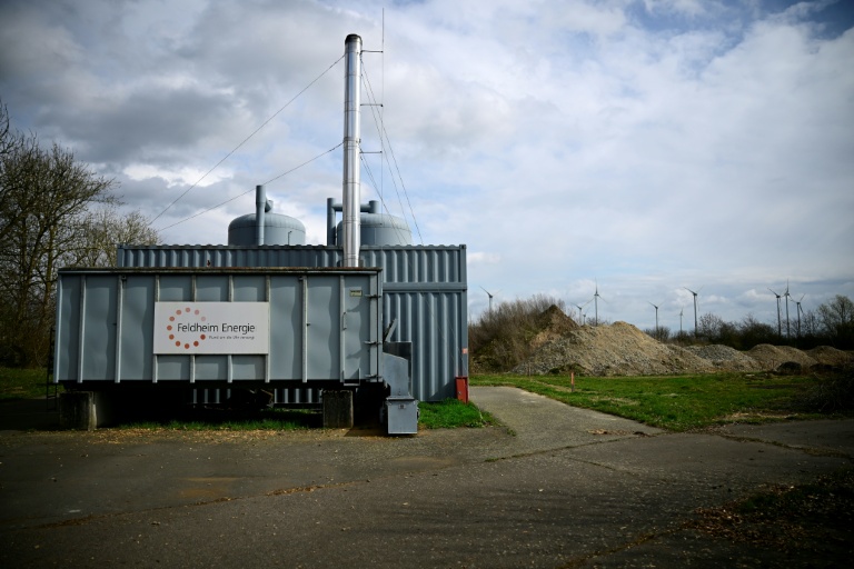 Une centrale thermique alimentée en copeaux de bois, le 25 mars 2026 à Feldheim, dans l'est de l'Allemagne