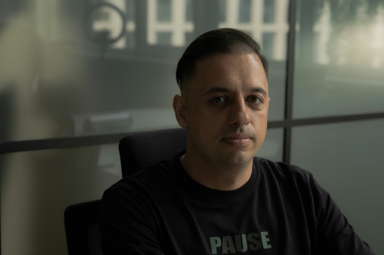 Le cybermilitant bulgare Petko Petkov à Kiev, le 30 mai 2025 en Ukraine