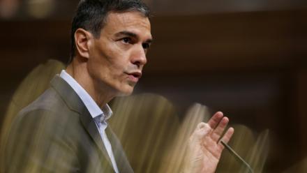 Le Premier ministre espagnol Pedro Sánchez s'exprime devant les députés à Madrid, le 24 juin 2026