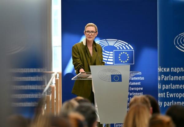 L'actrice et productrice australienne Cate Blanchett lors du lancement du "Registre RSL Media de consentement humain pour la protection de l'identité à l'ère de l'IA ", au Parlement européen à Bruxelles, le 23 juin 2026