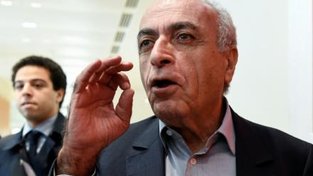 L'homme d'affaires franco-libanais Ziad Takieddine à son arrivée au palais de justice de Paris le 7 octobre 2019, au premier jour du procès du volet financier de l'affaire Karachi