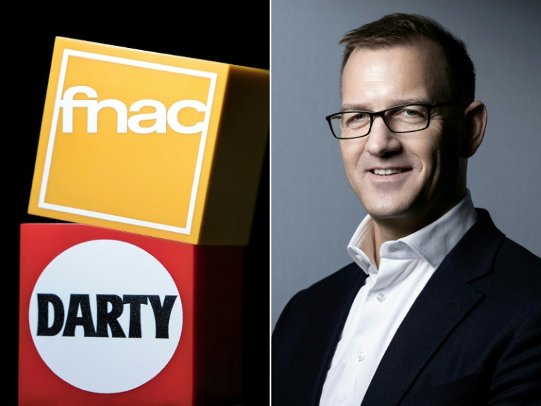 Le groupe Fnac Darty, dont le milliardaire tchèque Daniel Kretinsky veut prendre le contrôle majoritaire via une offre publique d'achat (OPA), est tombé dans le rouge en 2025, pénalisé notamment par les pertes de Nature et Découvertes, qu'il cherche à vendre