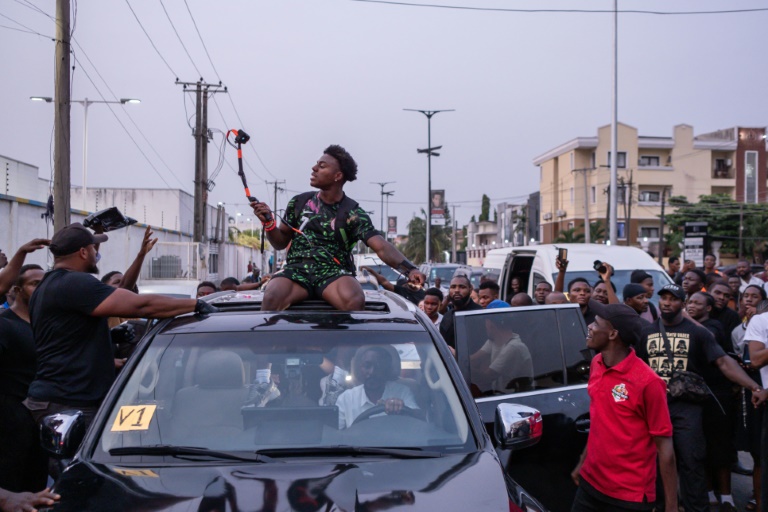 L'influenceur afro-américain IShowSpeed (C) à Lagos, le 21 janvier 2026