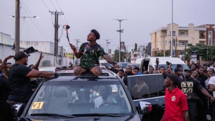 L'influenceur afro-américain IShowSpeed (C) à Lagos, le 21 janvier 2026