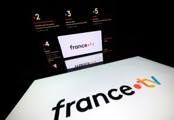 Le groupe public France Télévisions est dans "une situation financière critique qui impose sans délai des réformes structurelles jusqu'ici ajournées", avertit la Cour des comptes