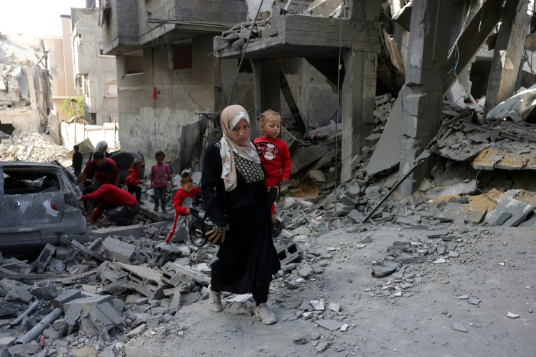Dans les décombres laissés par des frappes israéliennes à Jabalia, dans le nord de la bande de Gaza, le 22 mai 2025
