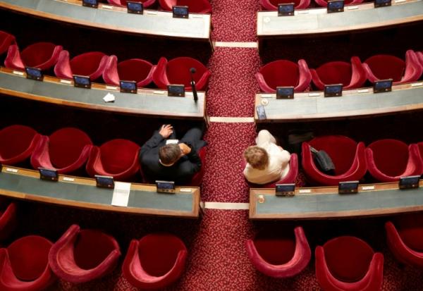 Au sénat, à Paris, le 21 juillet 2026 