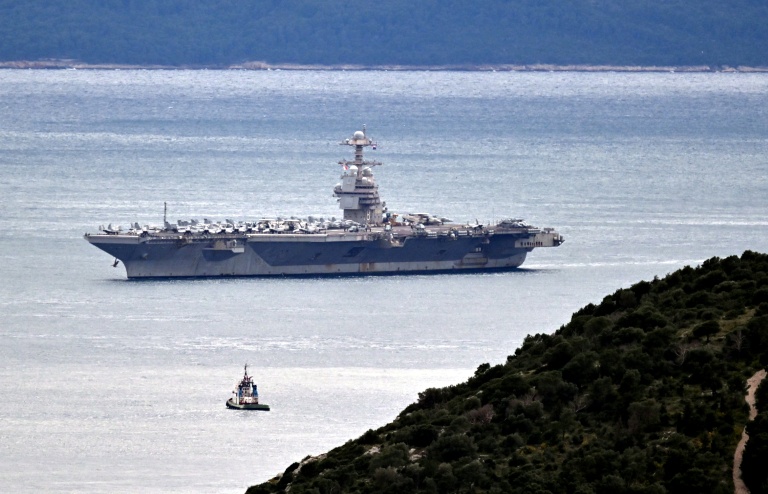 Le porte-avions américain USS Gerald Ford, le plus grand au monde, arrive à Split, en Croatie, le 28 mars 2026
