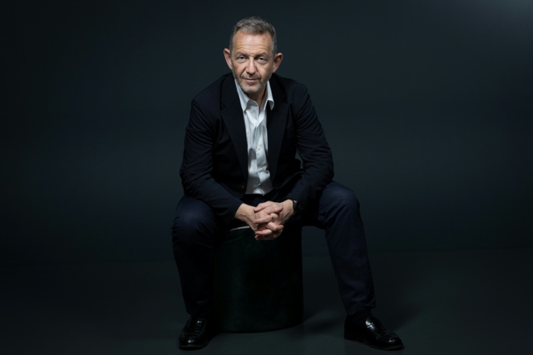 Le sociologue, journaliste et animateur de radio français Guillaume Erner pose à Paris, le 8 avril 2026