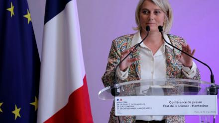 La ministre de la Santé, Stéphanie Rist, lors d'une conférence de presse faisant le point sur la situation concernant l'hantavirus, le 12 mai 2026 à Paris
