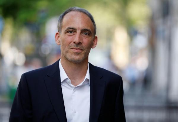 Raphaël Glucksmann à Paris le 28 mai 2026