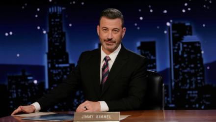 L'animateur américain Jimmy Kimmel, lors de son retour à la télévision après une semaine de suspension, à Los Angeles, aux Etats-Unis, le 23 septembre 2025
