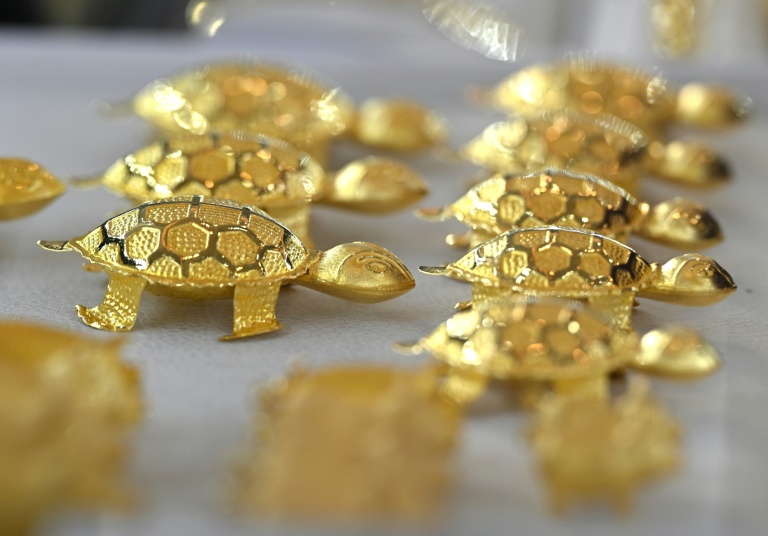 Des bijoux exposés à la Bourse de l'or de Séoul, le 26 janvier 2026
