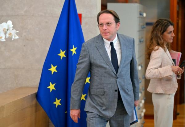  Le commissaire européen Oliver Varhelyi, chargé de la santé et du bien-être animal, à Bruxelles le 4 juin 2025