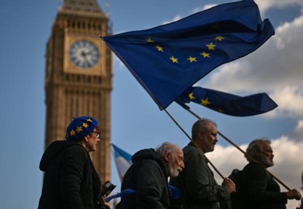 Le Royaume-Uni a des remords d'avoir divorcé de l'Union européenne, mais les 27 ne semblent pas prêts à se remettre en ménage