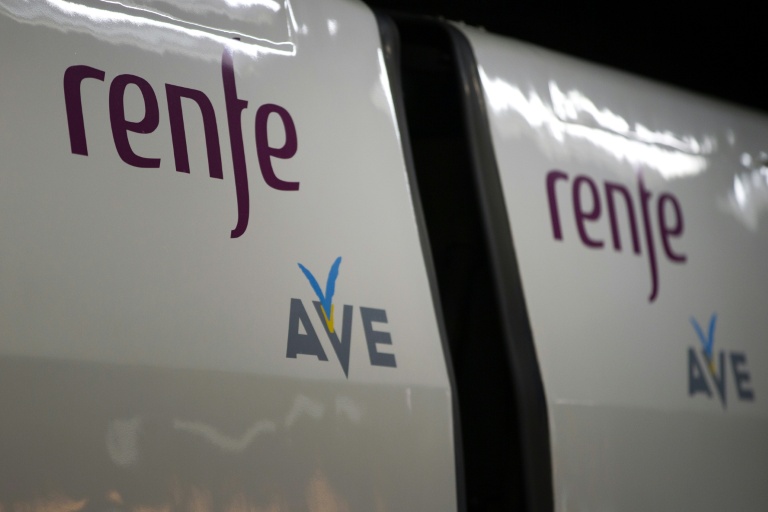 La compagnie ferroviaire espagnole Renfe a annoncé mercredi qu'elle suspendait son projet de liaison à grande vitesse entre l'Espagne et Paris, notamment en raison de problèmes d'homologation de ses trains
