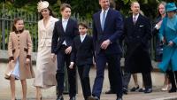(GàD): les princesses Charlotte et Catherine, les princes George, Louis, William, Edward et la princesse Anne se rendent à la chapelle Saint-Georges de Windsor pour la messe de Pâques, le 5 avril 2026 
