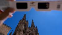 Des lunettes d'observation d'éclipse certifiées conformes à la norme de sécurité internationale ISO 12312-2 à Burgos, le 2 juillet 2026 en Espagne