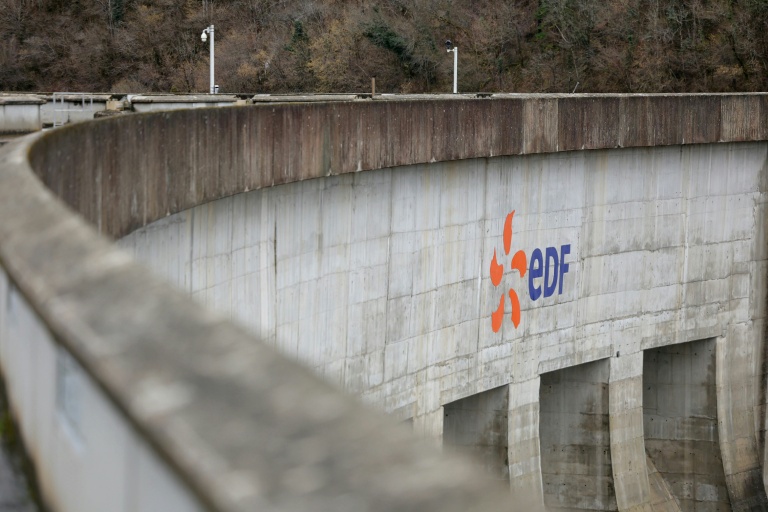 Vue du barrage hydroélectrique de Vouglans, dans l'est de la France, le 12 février 2026