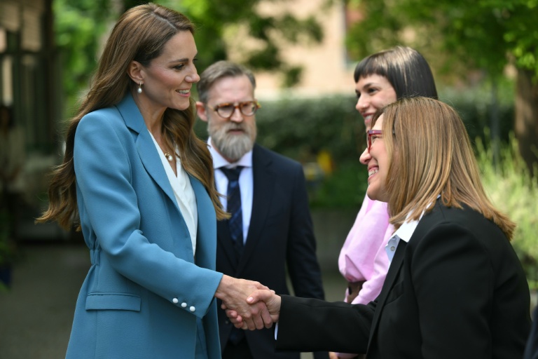 La princesse de Galles Kate arrive pour visiter la Scuola Comunale d'infanzia Anna Frank, une école maternelle municipale pour les enfants de 3 à 6 ans, à Reggio Emilia, le 13 mai 2026, lors d'un voyage de deux jours en Italie